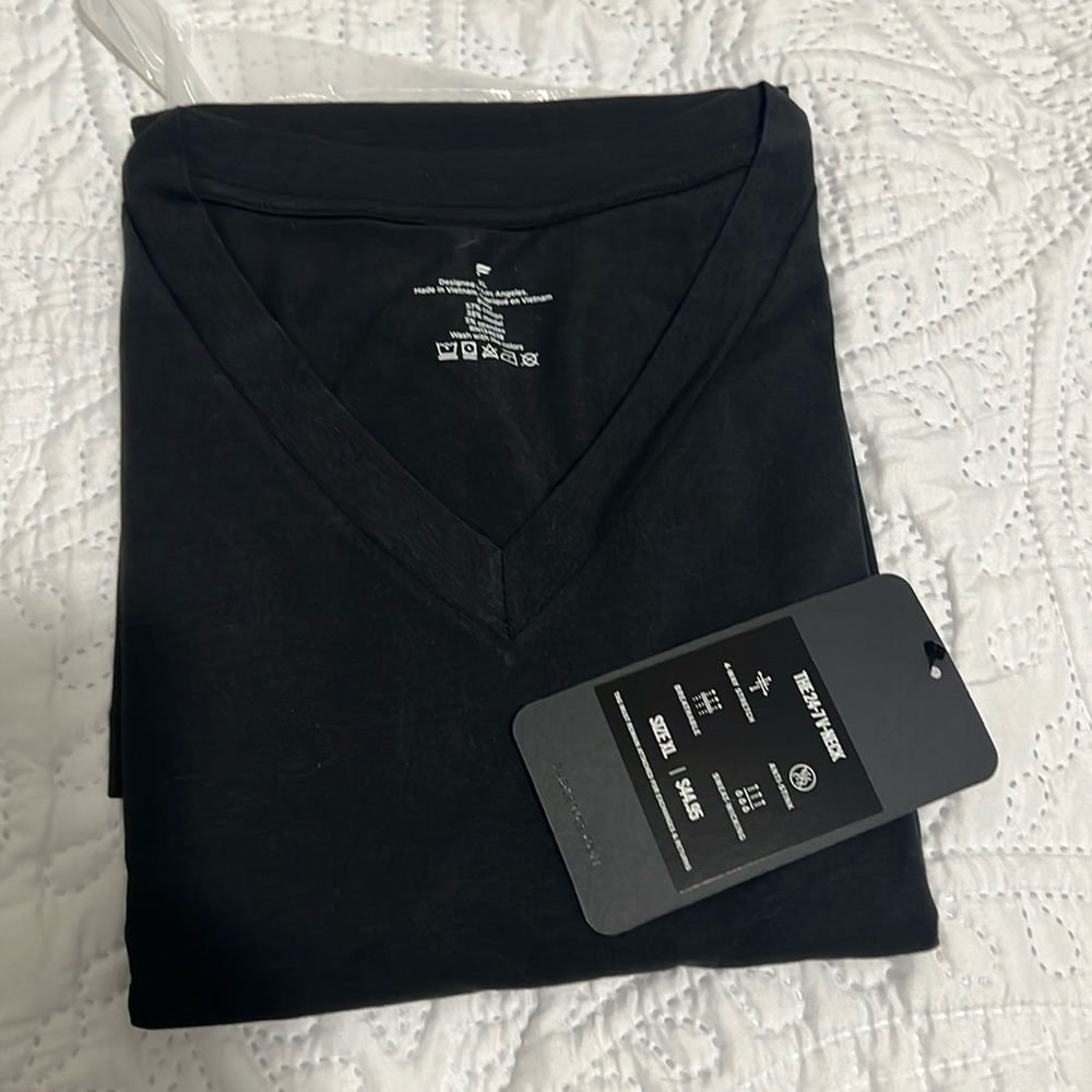 Flabletics 24-7 B neck NWT